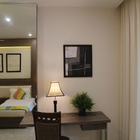 เซเว่น สกาย คล้าร์ก เอ็กโซติกา Hotel ภุช ภายนอก รูปภาพ