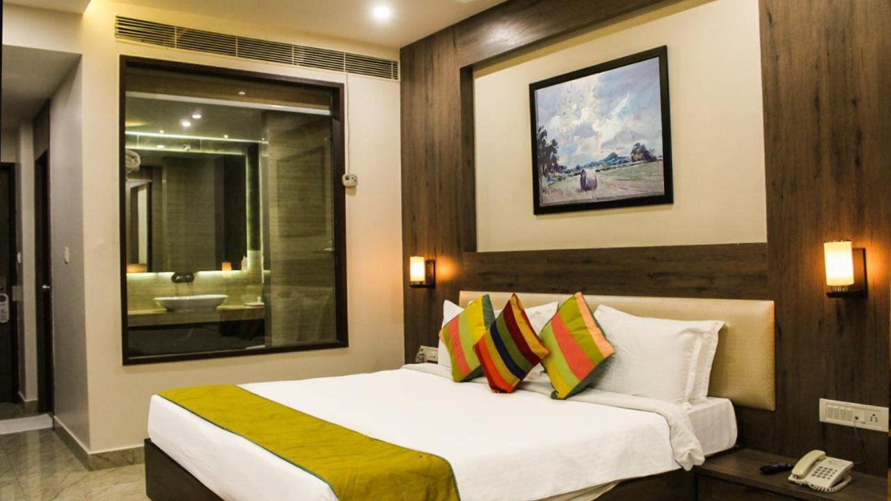 เซเว่น สกาย คล้าร์ก เอ็กโซติกา Hotel ภุช ภายนอก รูปภาพ