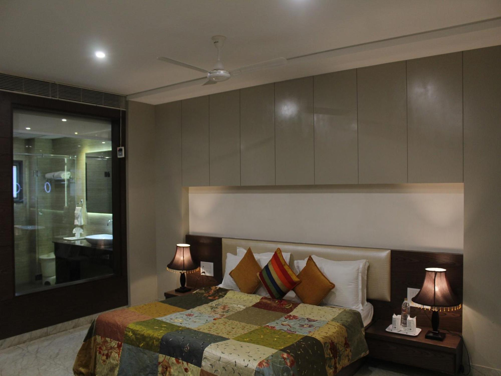 เซเว่น สกาย คล้าร์ก เอ็กโซติกา Hotel ภุช ภายนอก รูปภาพ