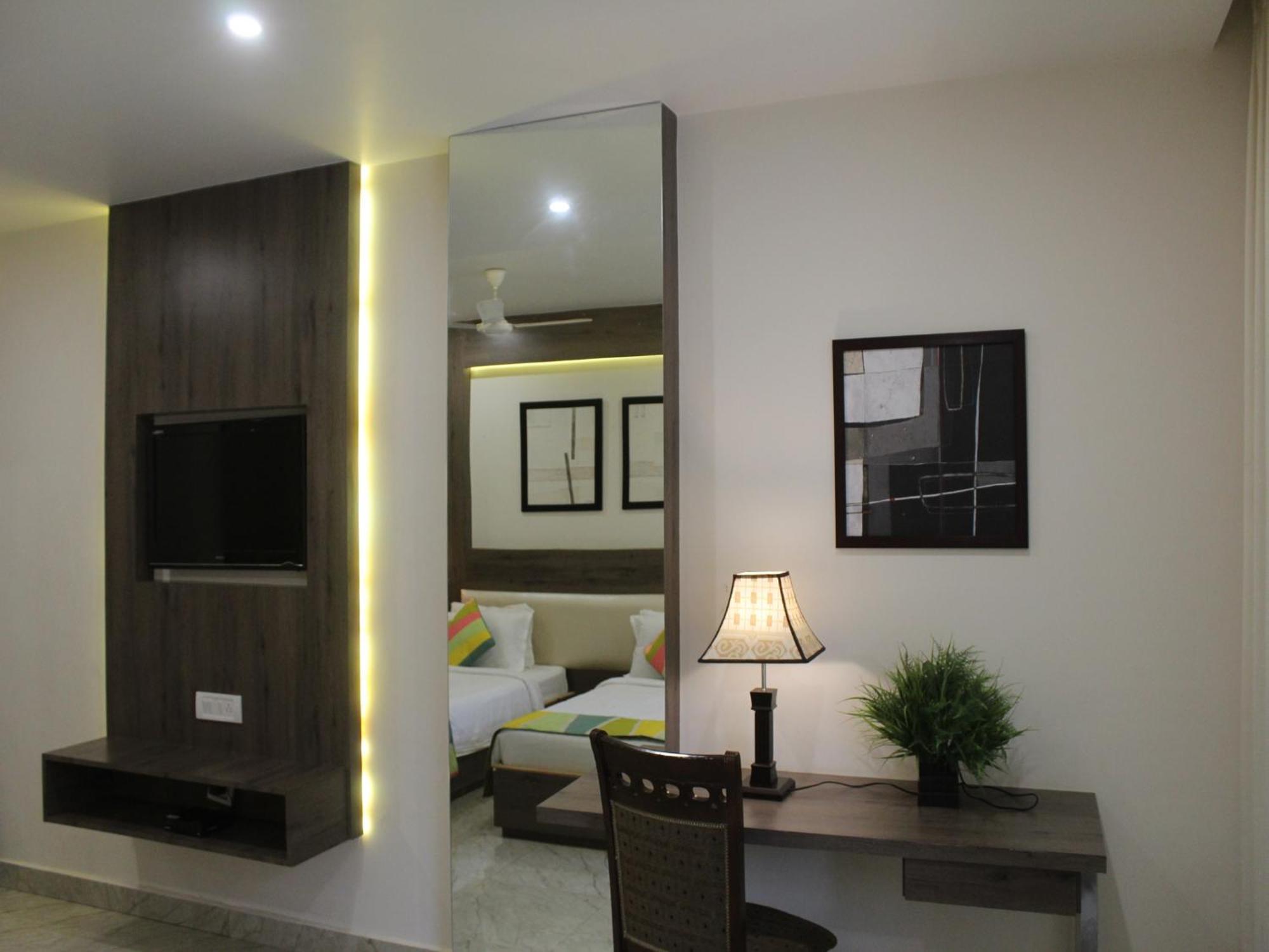 เซเว่น สกาย คล้าร์ก เอ็กโซติกา Hotel ภุช ภายนอก รูปภาพ