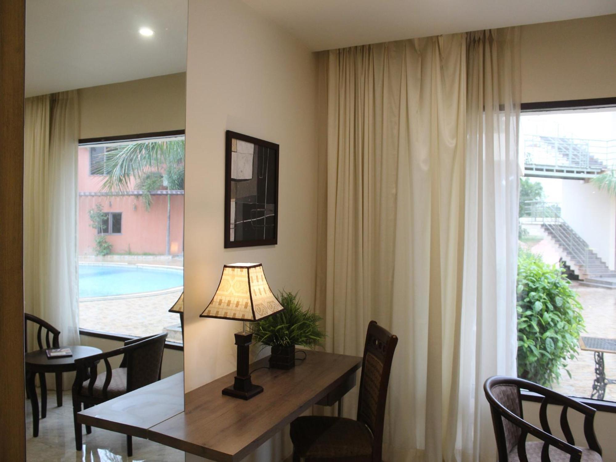 เซเว่น สกาย คล้าร์ก เอ็กโซติกา Hotel ภุช ภายนอก รูปภาพ